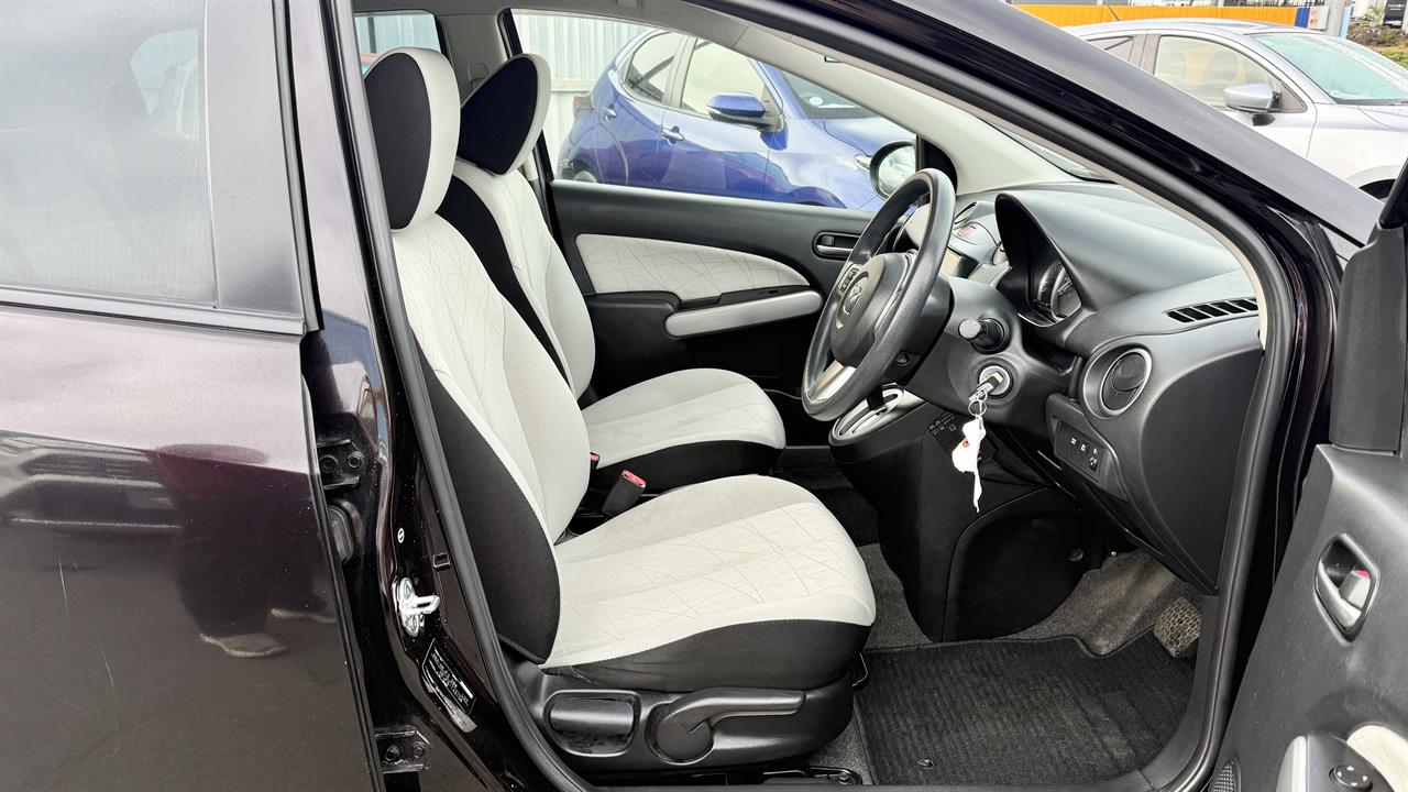 2013 Mazda Demio