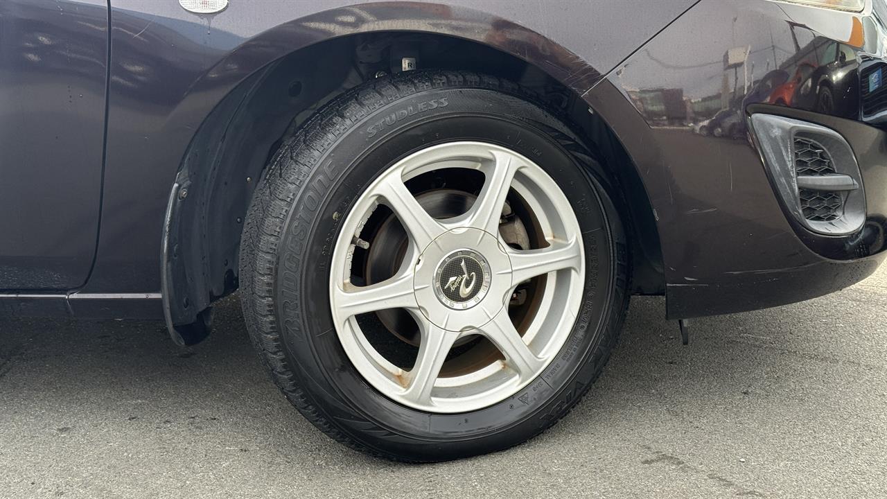 2013 Mazda Demio