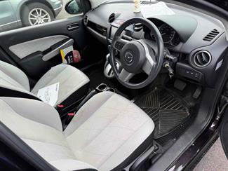 2013 Mazda Demio - Thumbnail
