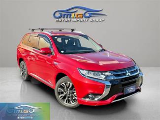 2016 Mitsubishi Outlander - Thumbnail