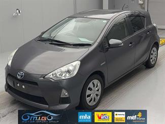 2013 Toyota Aqua - Thumbnail