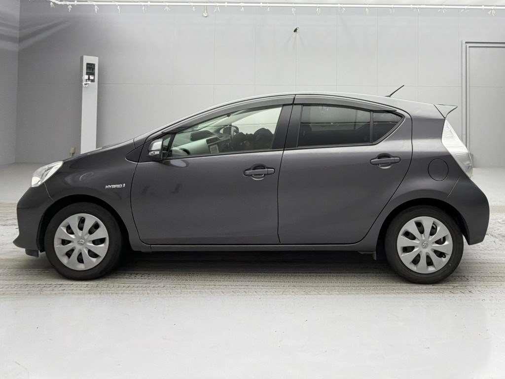 2013 Toyota Aqua