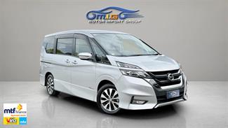 2016 Nissan Serena - Thumbnail