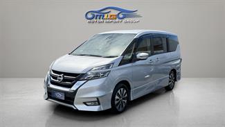 2016 Nissan Serena - Thumbnail