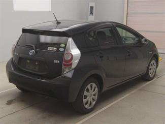2013 Toyota Aqua - Thumbnail