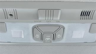 2006 Toyota Estima - Thumbnail