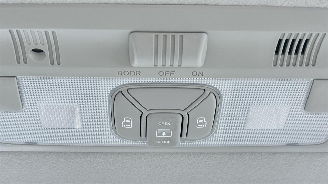 2006 Toyota Estima