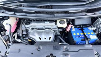 2006 Toyota Estima - Thumbnail