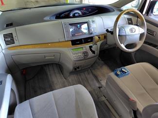 2006 Toyota Estima - Thumbnail