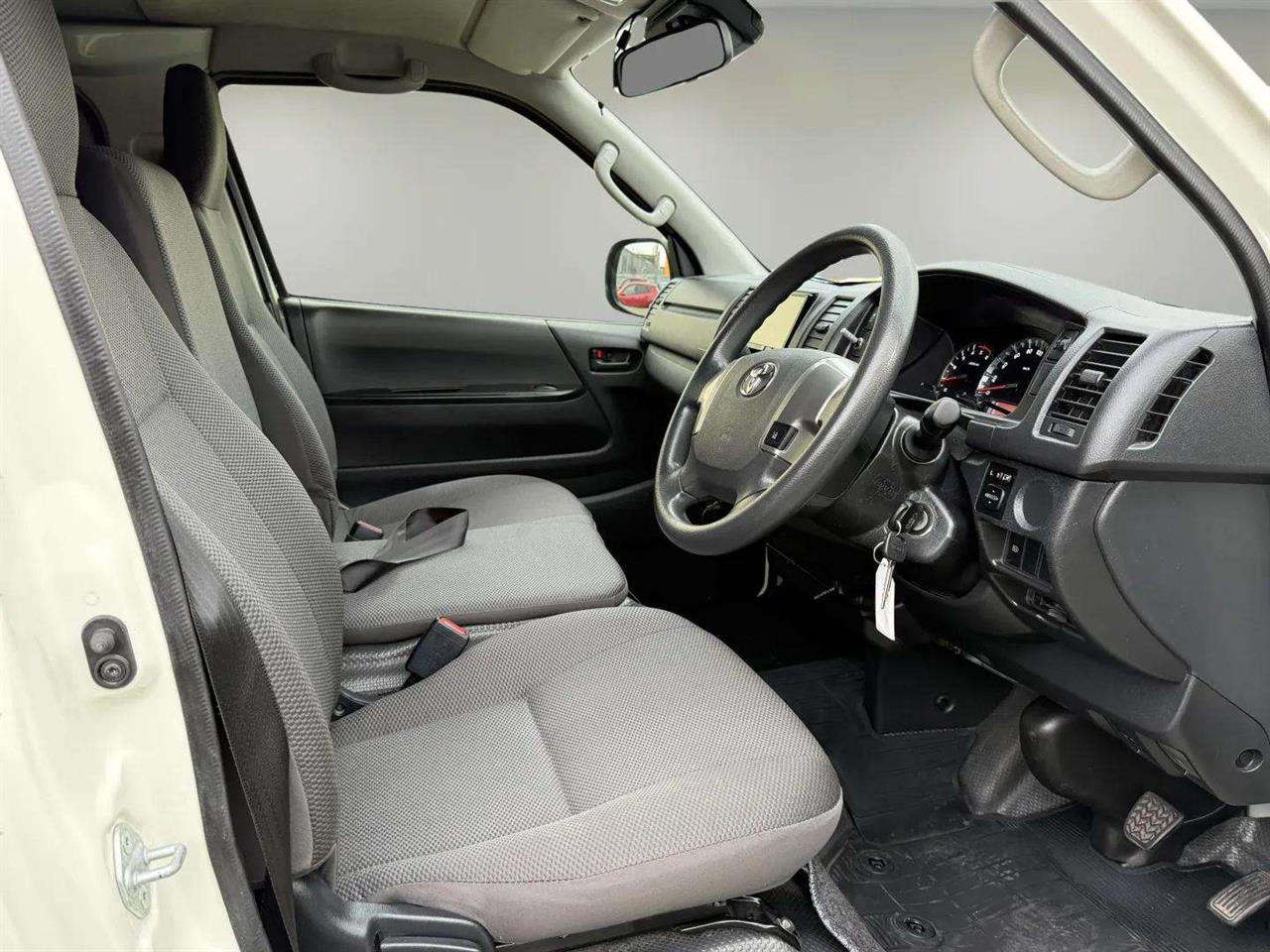 2020 Toyota REGIUS