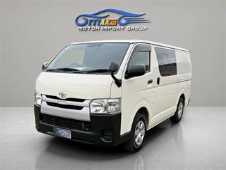 2020 Toyota REGIUS - Thumbnail