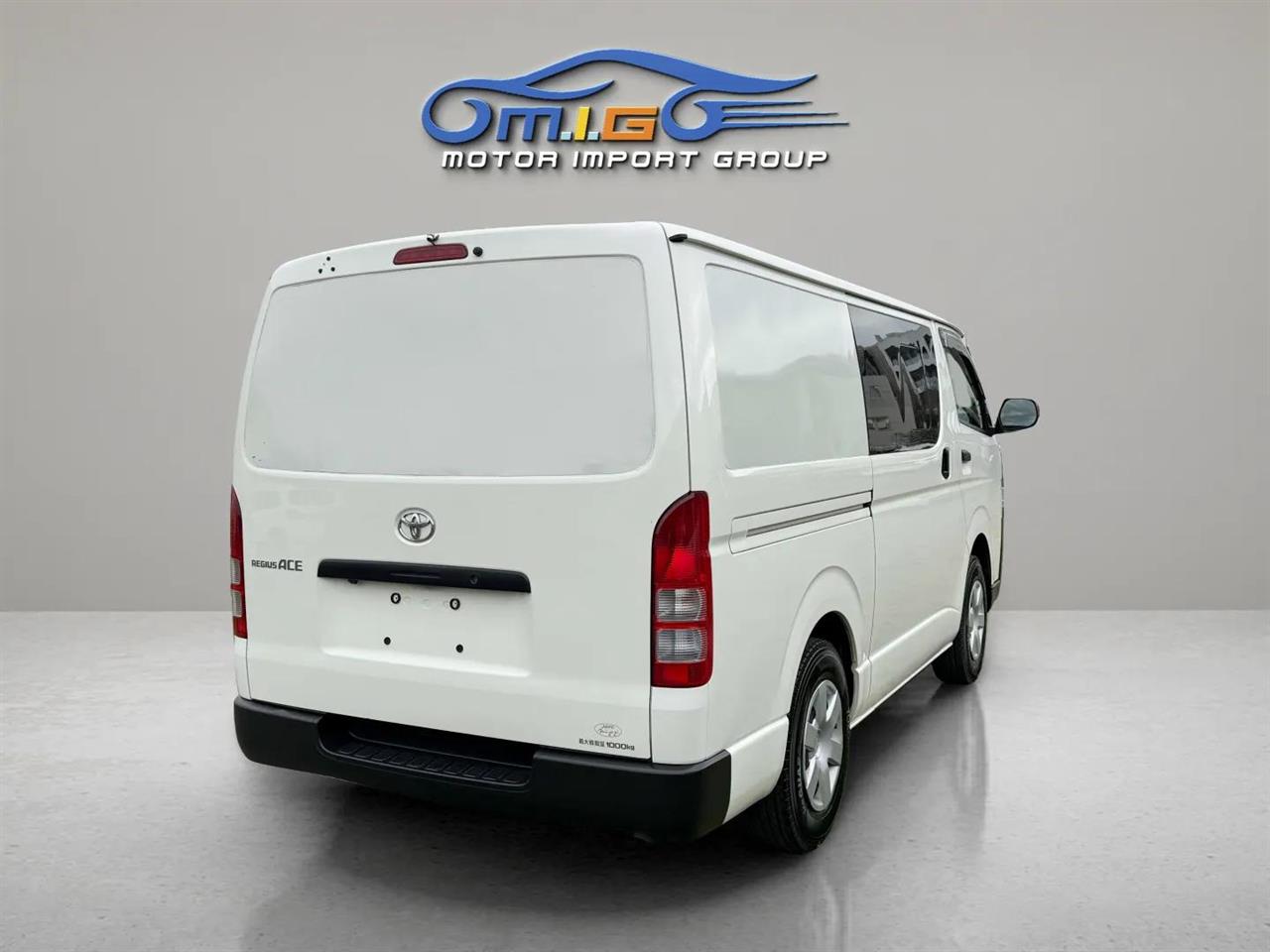 2020 Toyota REGIUS
