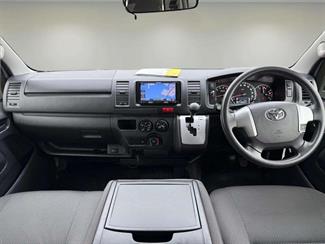 2020 Toyota REGIUS - Thumbnail