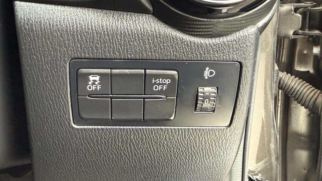 2014 Mazda Demio