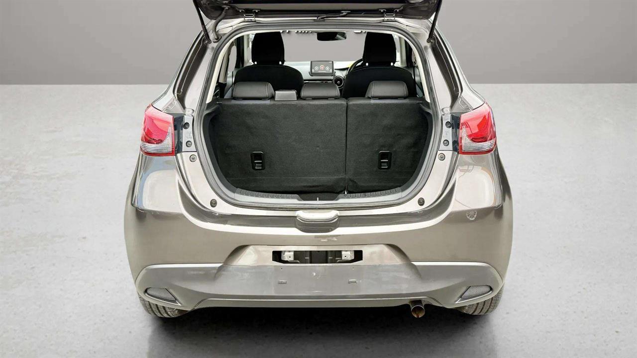 2014 Mazda Demio