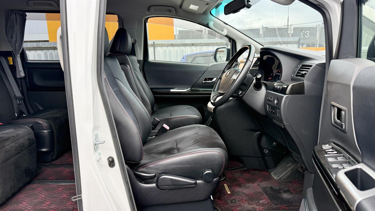 2013 Toyota Vellfire