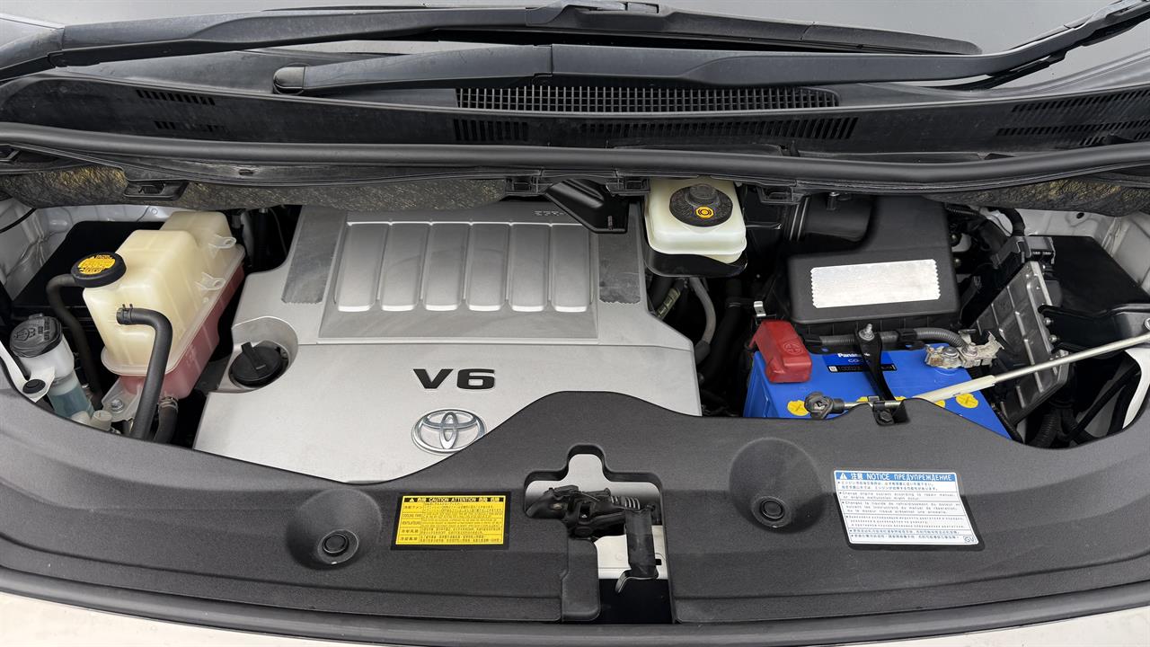 2013 Toyota Vellfire