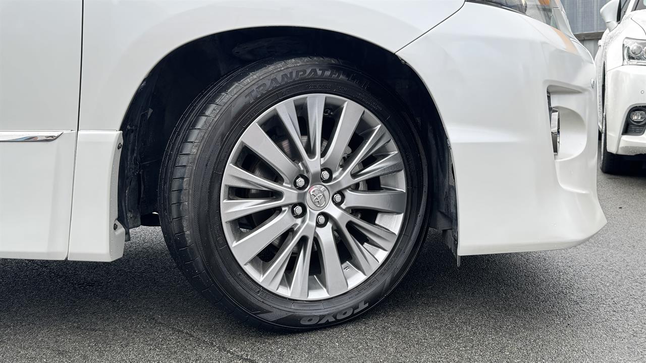2013 Toyota Vellfire