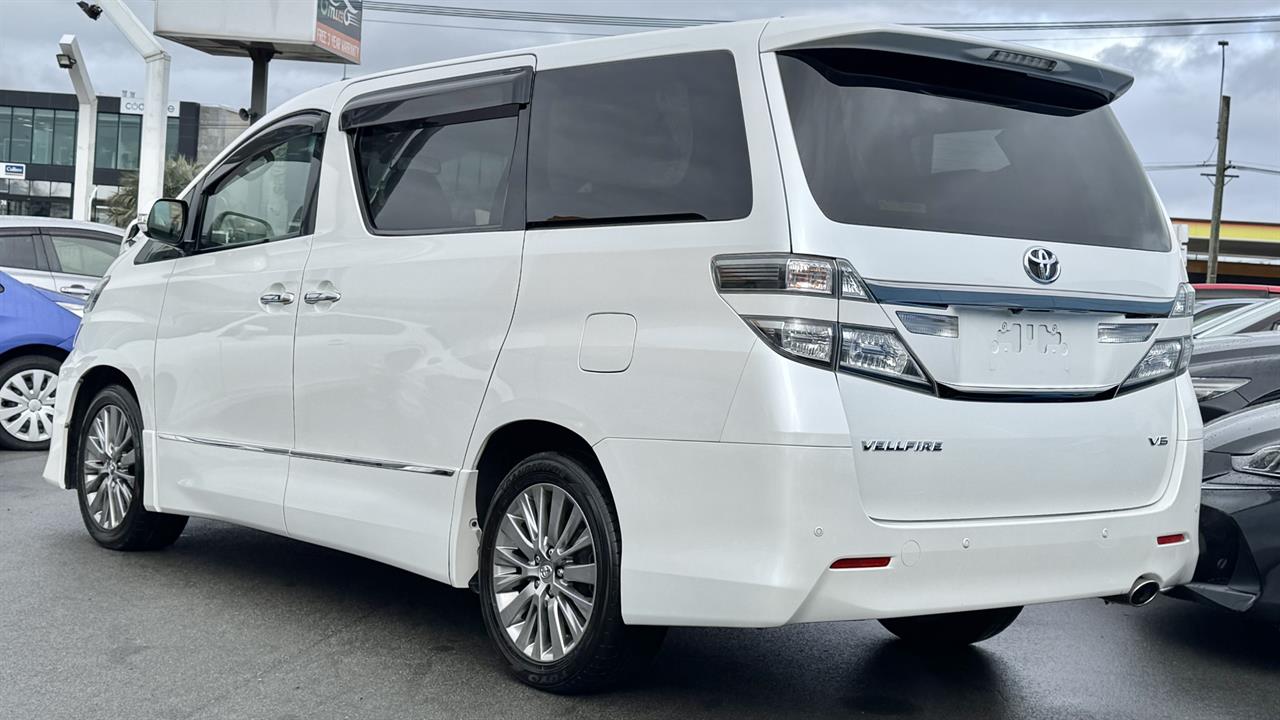 2013 Toyota Vellfire