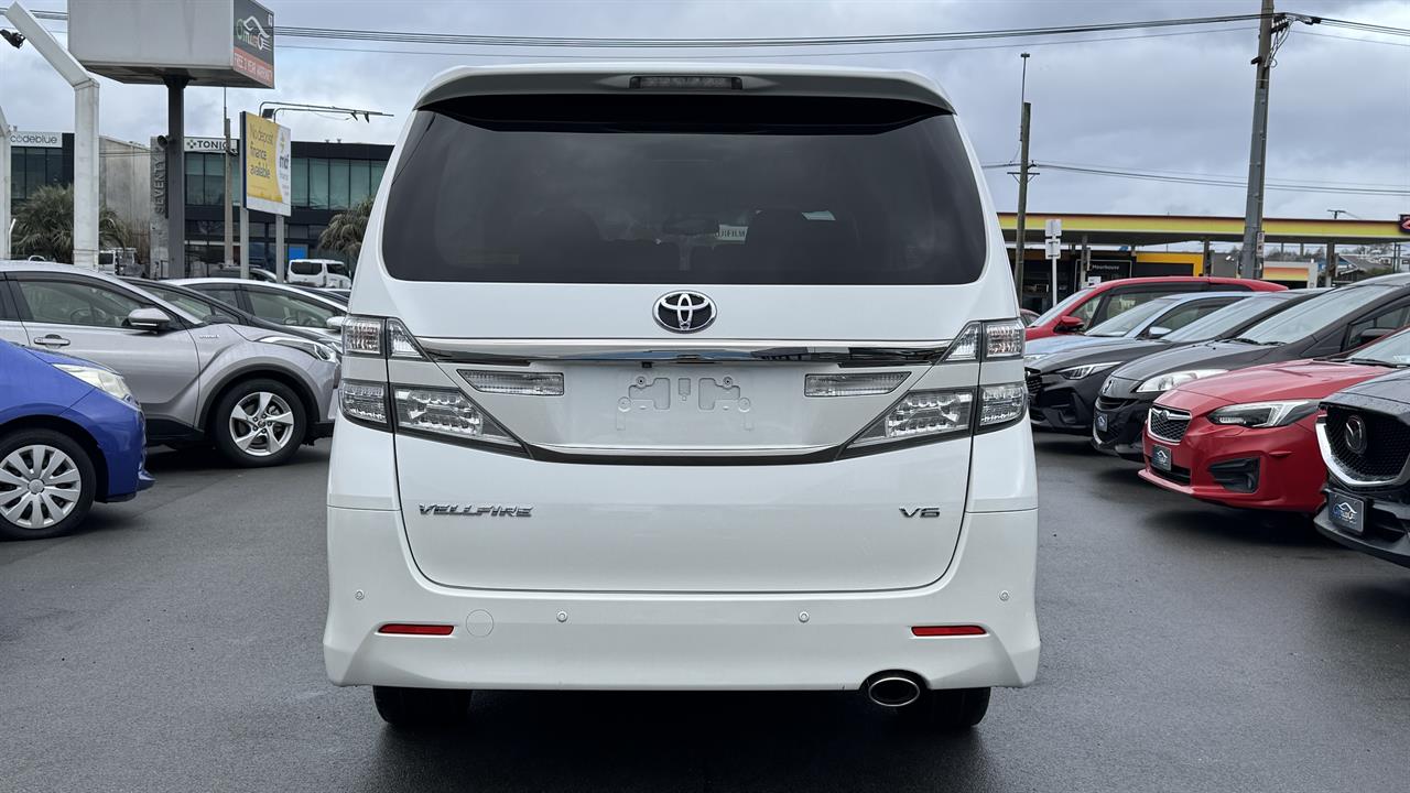 2013 Toyota Vellfire