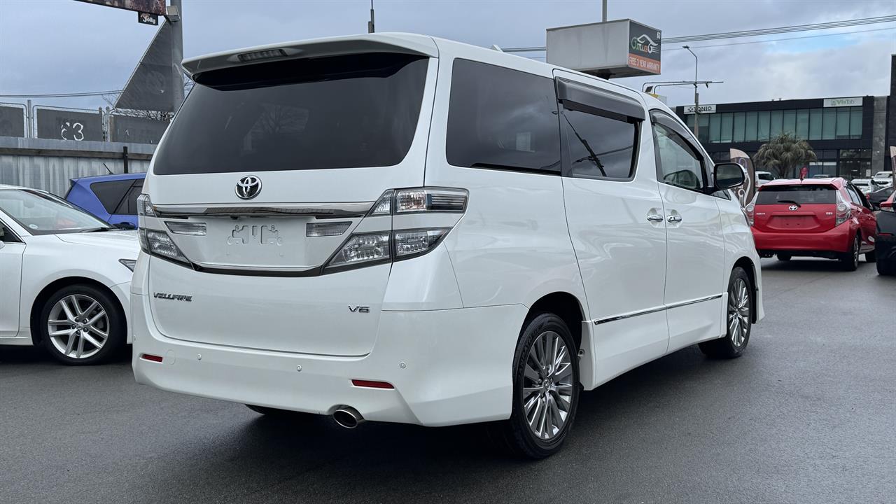 2013 Toyota Vellfire