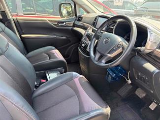 2017 Nissan Elgrand - Thumbnail