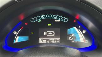 2017 Nissan Leaf - Thumbnail