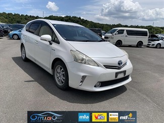 2013 Toyota Prius - Thumbnail