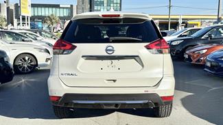 2018 Nissan X-Trail - Thumbnail