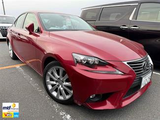 2016 Lexus IS 200t - Thumbnail
