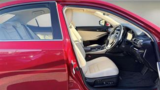 2016 Lexus IS 200t - Thumbnail