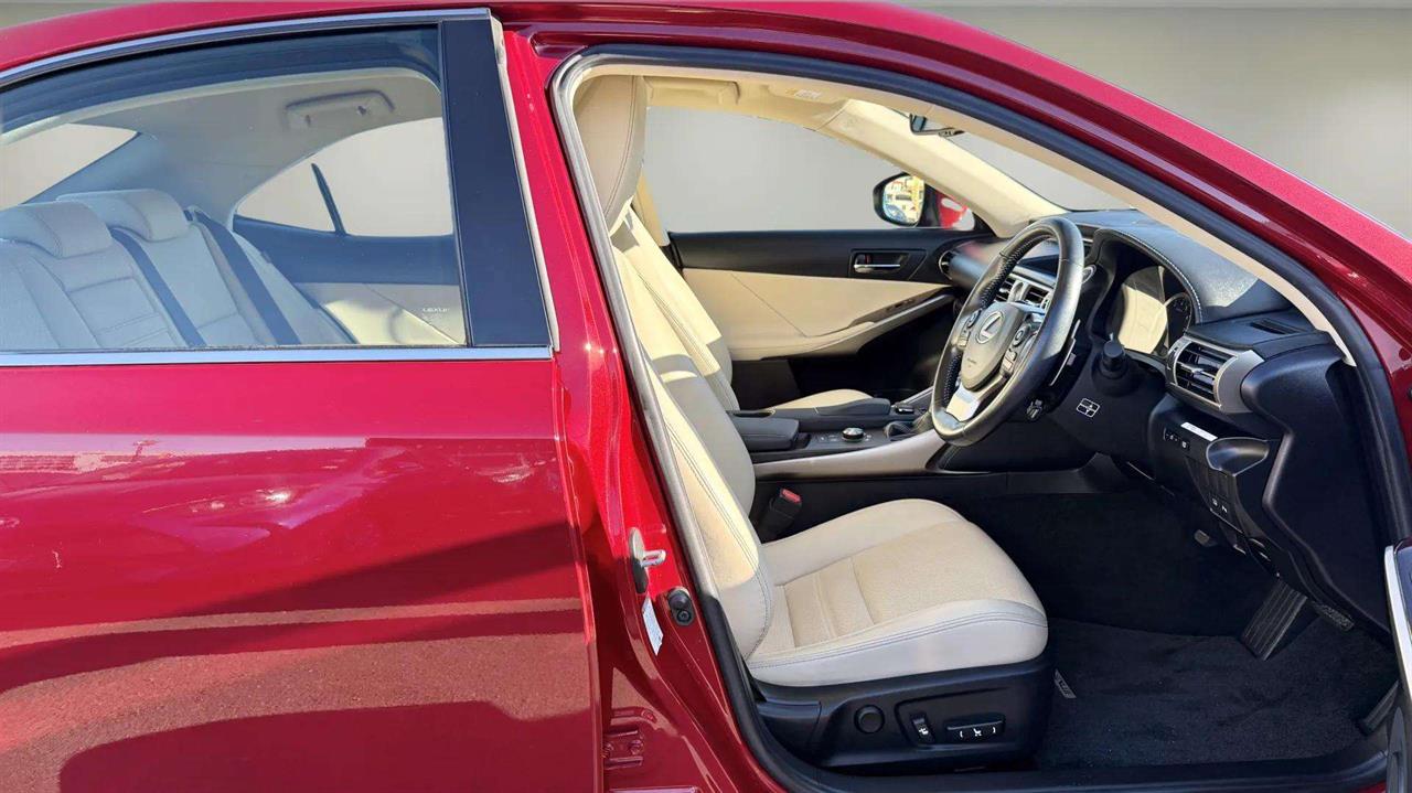 2016 Lexus IS 200t