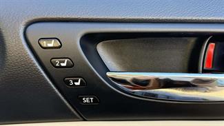 2016 Lexus IS 200t - Thumbnail