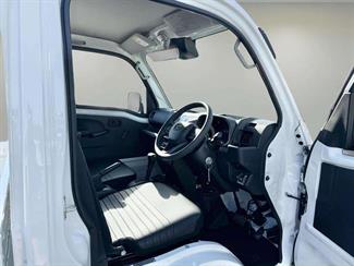 2024 Daihatsu Hijet - Thumbnail
