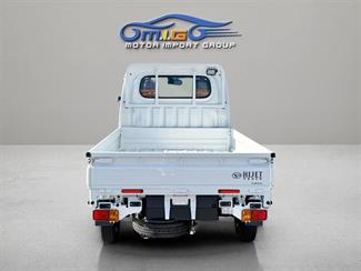 2024 Daihatsu Hijet - Thumbnail