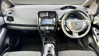 2016 Nissan Leaf - Thumbnail
