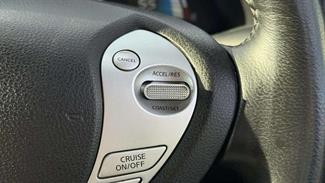 2016 Nissan Leaf - Thumbnail