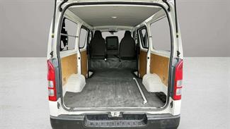 2021 Toyota Hiace - Thumbnail