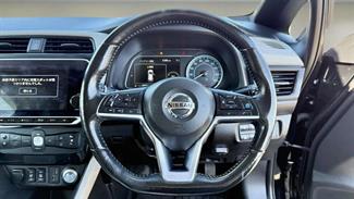 2020 Nissan Leaf - Thumbnail