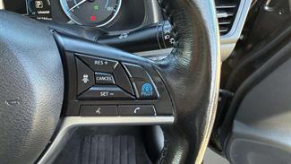 2020 Nissan Leaf - Thumbnail