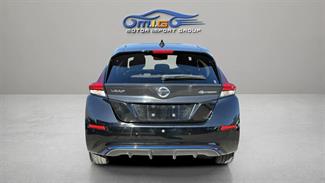 2020 Nissan Leaf - Thumbnail