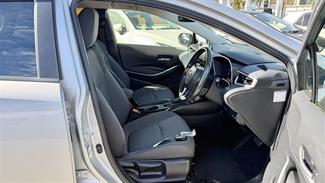 2020 Toyota Corolla - Thumbnail