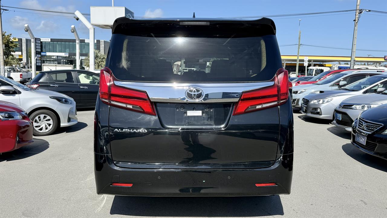 2022 Toyota Alphard