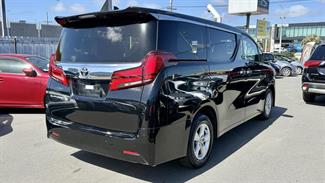 2022 Toyota Alphard - Thumbnail