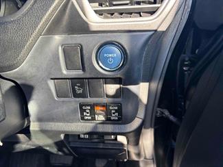 2015 Toyota Voxy - Thumbnail