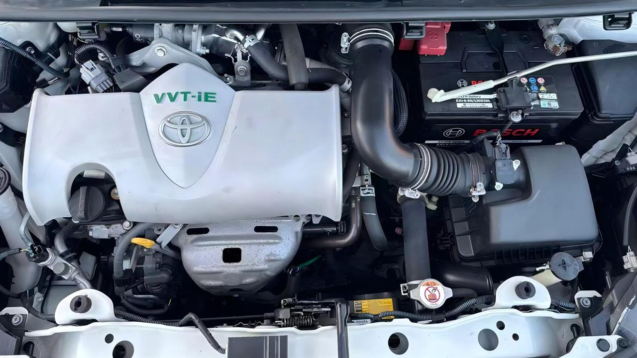 2015 Toyota Vitz