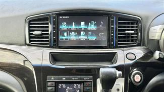 2013 Nissan Elgrand - Thumbnail