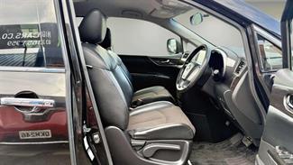 2013 Nissan Elgrand - Thumbnail