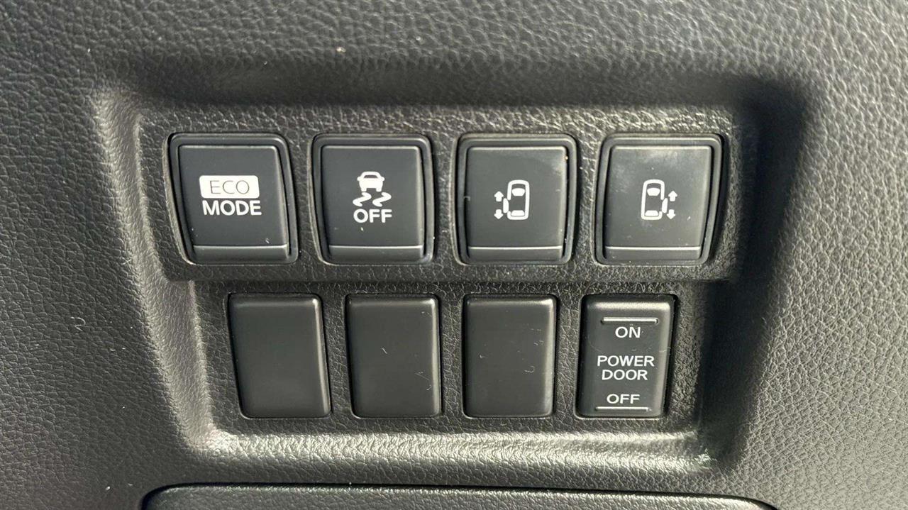 2013 Nissan Elgrand
