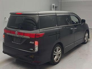 2013 Nissan Elgrand - Thumbnail